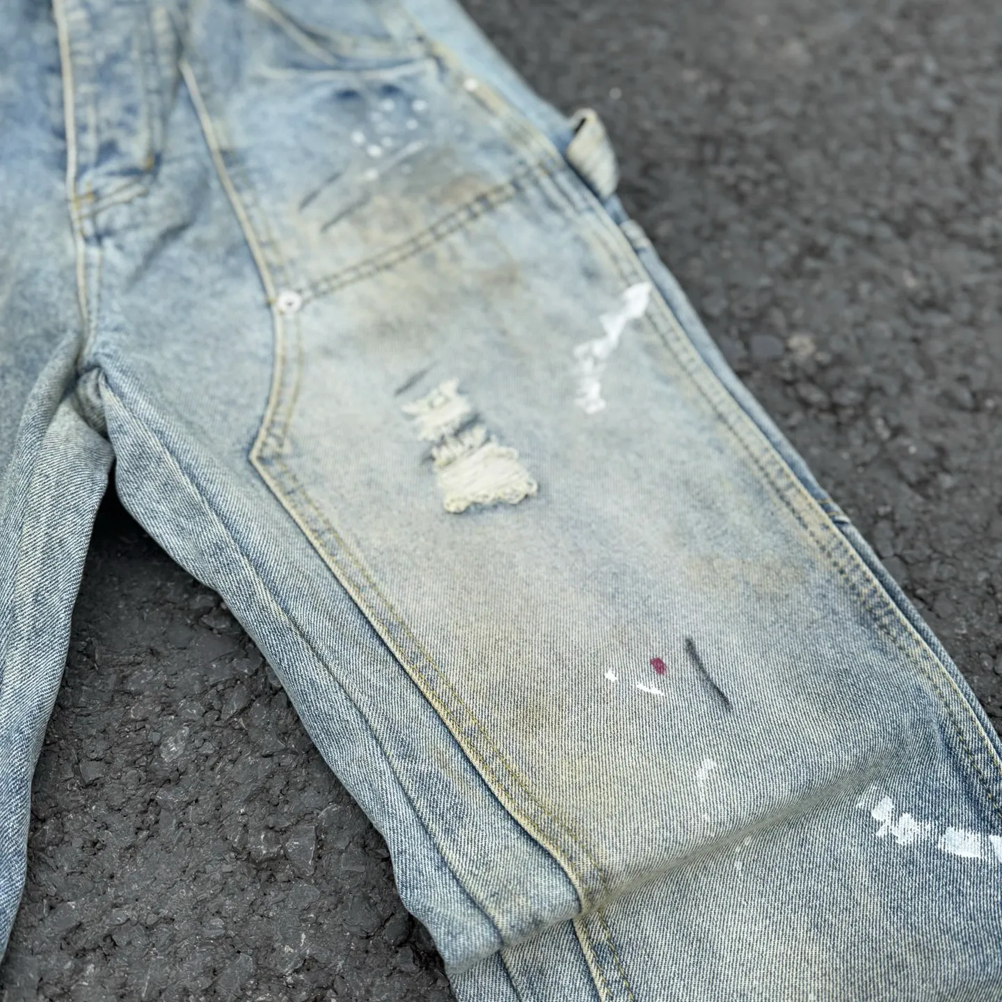 #8179 P260💰 GALLERY DEPT. Vintage splash-ink hole-cut logging, spray-dirty mud-dyed loose washed jeans - truly restore the ultimate texture of Vintage - original hardware accessories washed and other elevators, QR code analysis are all purchased from the original factory, high degree of restoration, you are welcome to compare with a certain product ~ - Three-dimensional version Loose and comfortable, not picky about the figure, tall and slim, factory Seiko, original quality control, same style for men and women, can be matched with couples, versatile recommendation Essential jeans for all seasons - sizes: 28 30 32 34 36